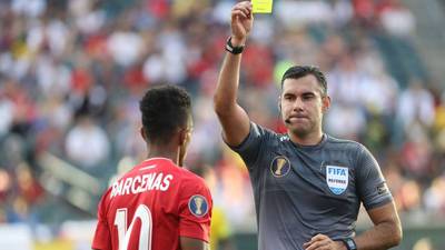 El árbitro guatemalteco Mario Escobar dirá presente en la final de Copa Oro