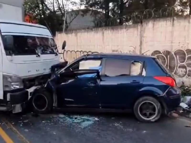 Accidentes complican tránsito vehicular en Villa Nueva