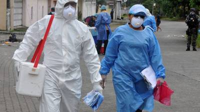 Casos de coronavirus se duplican en Ecuador; superan los 22 mil