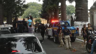 Buscan víctimas tras ataque armado en cementerio General por posible rivalidad entre pandillas