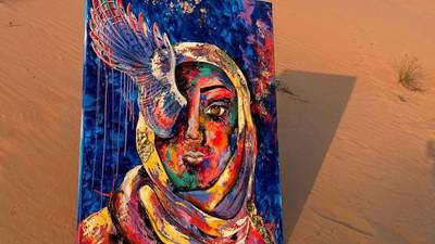 Guatemaltecos exponen sus obras en Emiratos Árabes Unidos