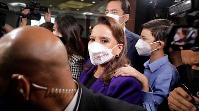 Presidenta hondureña, Xiomara Castro, informa que se contagió de Covid-19
