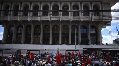 FOTOS: Segunda jornada de protestas contra proceso de elección de magistrados a la CC