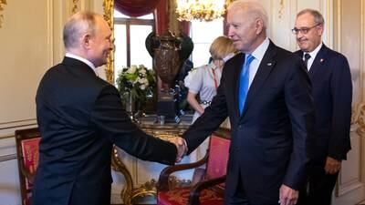 FOTO. Así fue la esperada conversación telefónica entre Biden y Putin