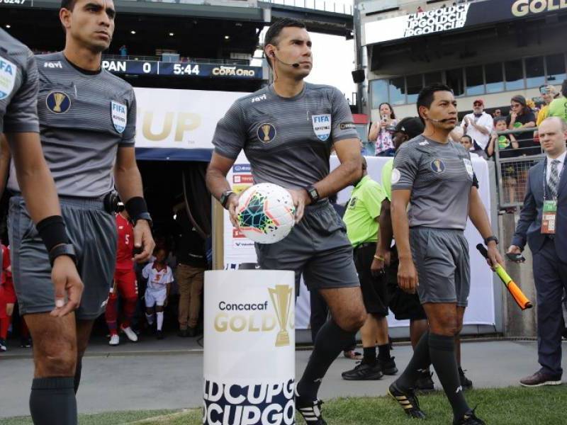 Mario Escobar será el encargado de impartir justicia en la final de la Liga de Campeones de Concacaf