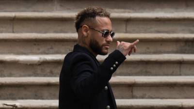 La justicia absuelve a Neymar por supuestas irregularidades en su fichaje con el Barcelona