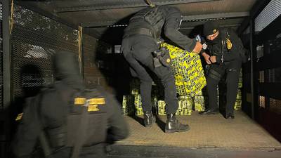 Decomisan más de 400 kilos de cocaína en Puerto Quetzal