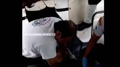 VIDEO. Bomberos intentan salvar la vida a un hombre que fue baleado