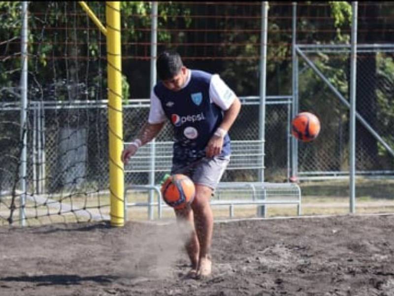 La historia de superación de Óscar Sagastume, seleccionado nacional de futbol playa