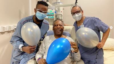 ¡Se complica su salud! Pelé seguirá internado en el hospital