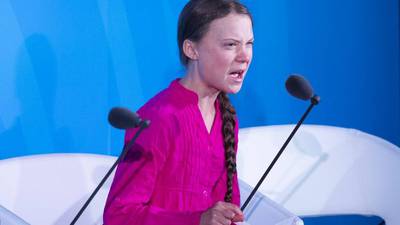 Trump dijo que Greta Thunberg debería “relajarse” e ir al cine y así respondió ella