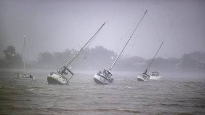 En imágenes: Huracán Ian causa "catastróficos" vientos, marejadas e inundaciones en Florida