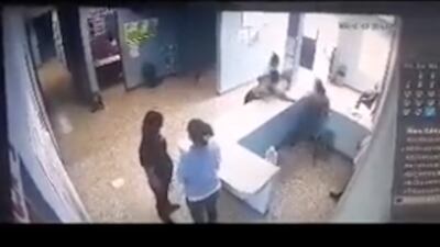 Jutiapa: mujer se niega a usar mascarilla y trata de agredir a trabajadora de Salud