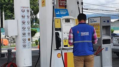 PDH realiza operativo para verificar el costo de gasolinas y diésel