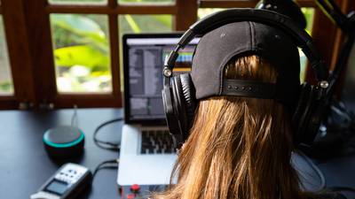 Abren convocatoria de becas para mujeres que deseen estudiar Producción de Música y Sonido Digital