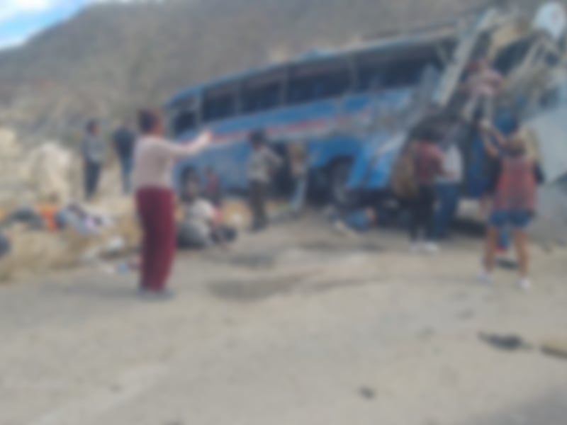 Tragedia migrante: 17 muertos en accidente de bus en México