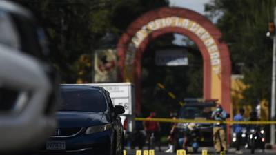 Seis personas mueren en ataque armado frente al cementerio La Verbena