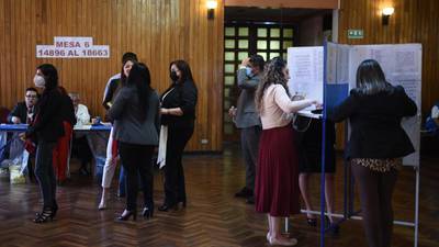 Colegio de Abogados y Notarios realiza elecciones