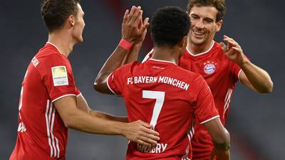 VIDEO. Gnabry consigue un "hat-trick" y el Bayern fulmina al Schalke 04
