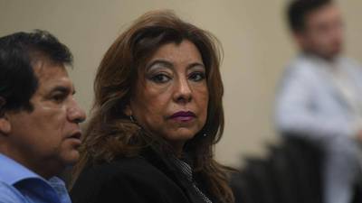 Anabella de León paga fianza de Q300 mil y ya podrá salir de prisión