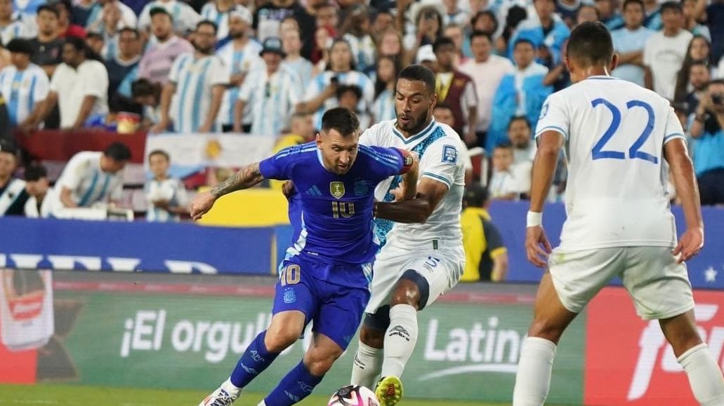 Los guatemaltecos no pueden creer lo que dijo “La pulga” al finalizar el encuentro amistoso con el azul y blanco.