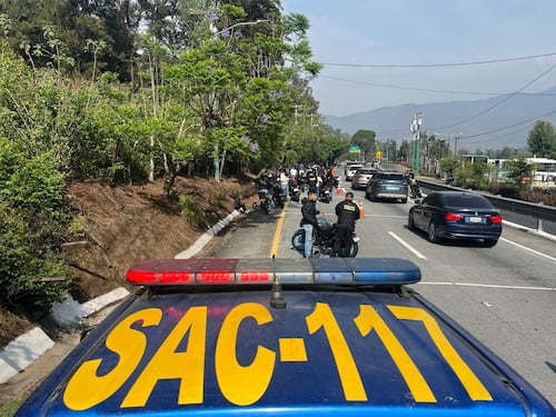 Intenso operativo contra carreras clandestinas termina con multas para motoristas