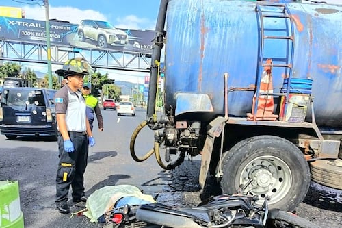 Motorista fallecido tras accidente de tránsito en la calzada Roosevelt