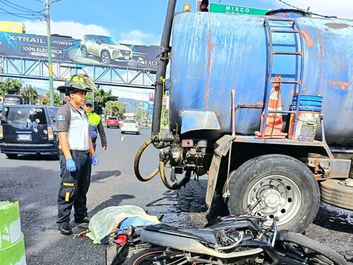 Motorista fallecido tras accidente de tránsito en la calzada Roosevelt