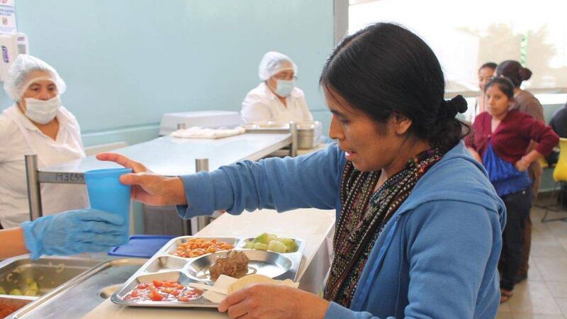 Programas sociales siguen sin control de beneficiarios