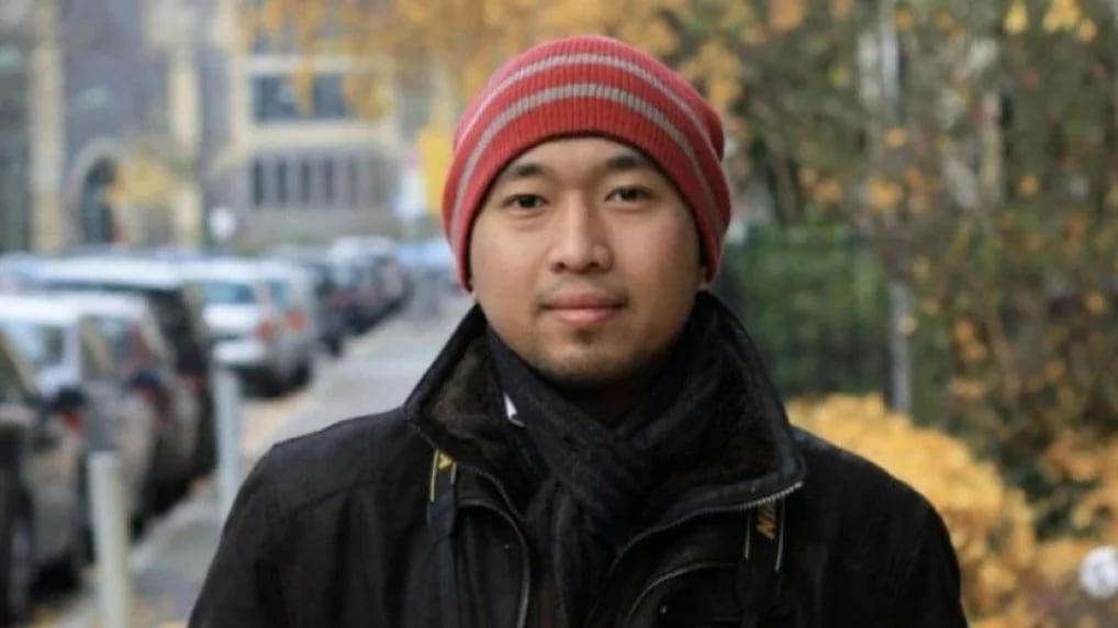 Funcionario administrativo de la Embajada de Indonesia. (Foto: South China Morning Post)