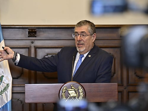 Arévalo se pronuncia por conflicto en la USAC y pide garantizar seguridad