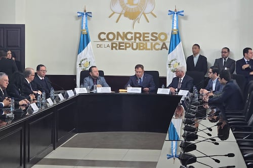 Postuladora del TSE recibe expedientes a partir del domingo en el Congreso