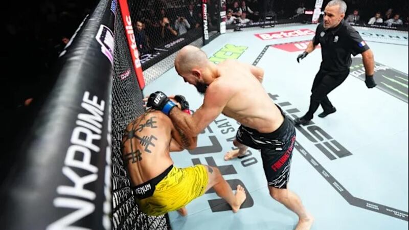 VIDEO. Luchador ruso de la UFC destroza a su oponente en menos de un minuto