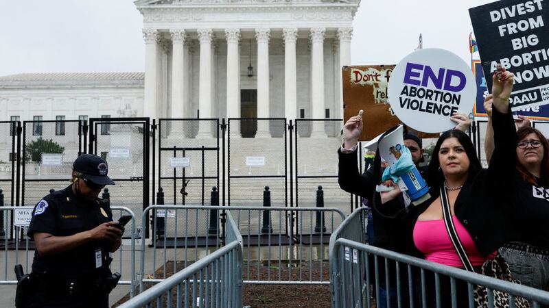 Casa Blanca critica “drásticas” leyes contra el aborto en Estados Unidos