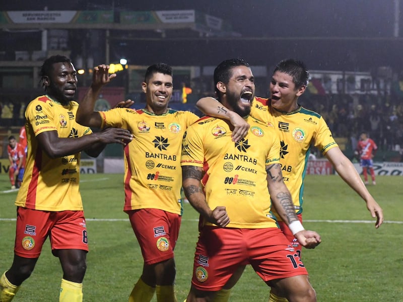 Jugadores del Marquense presentan infección por salmonela