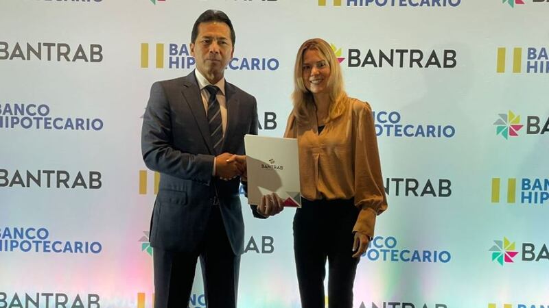 BANTRAB y Banco Hipotecario de El Salvador suscriben convenio para brindar más beneficios