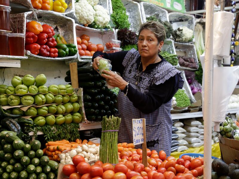 Zanahorias, pollo y hierbas incrementan precios y lideran el ritmo inflacionario