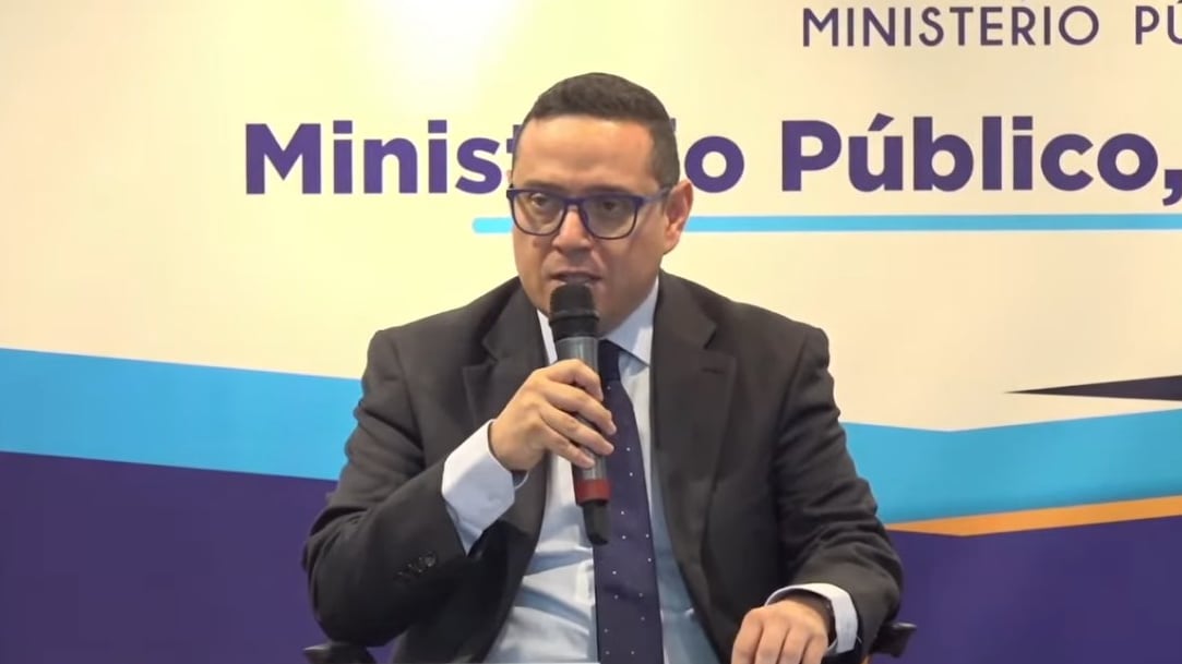 Ángel Pineda denuncia presiones contra el Ministerio Público y señala al diputado Luis Aguirre