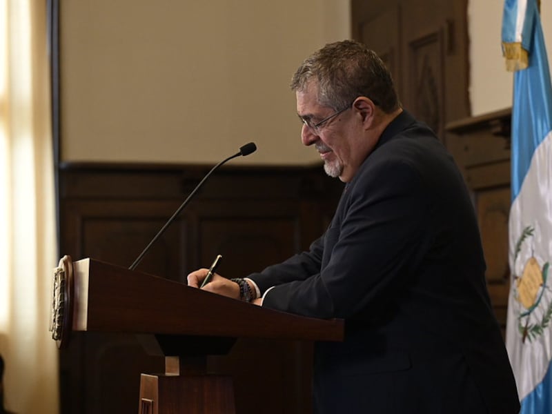 Bernardo Arévalo fija fechas y horarios de entrevistas a candidatos a fiscal general