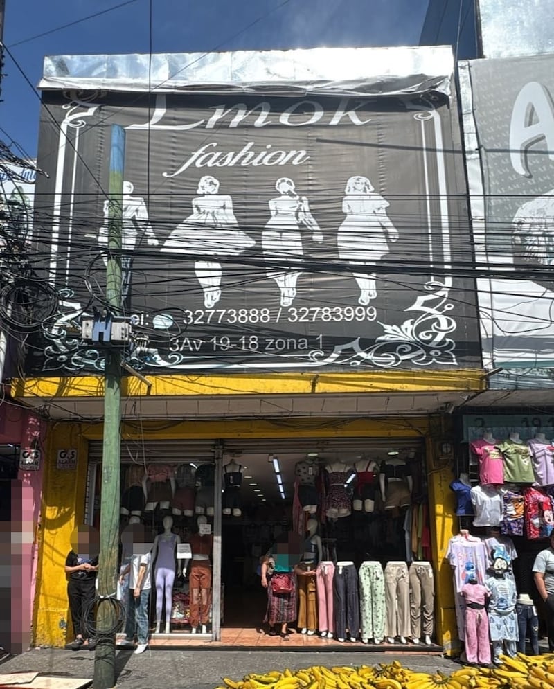 Los allanamientos se realizaron en comercios de la 19 calle de la zona 1. Foto: RRSS