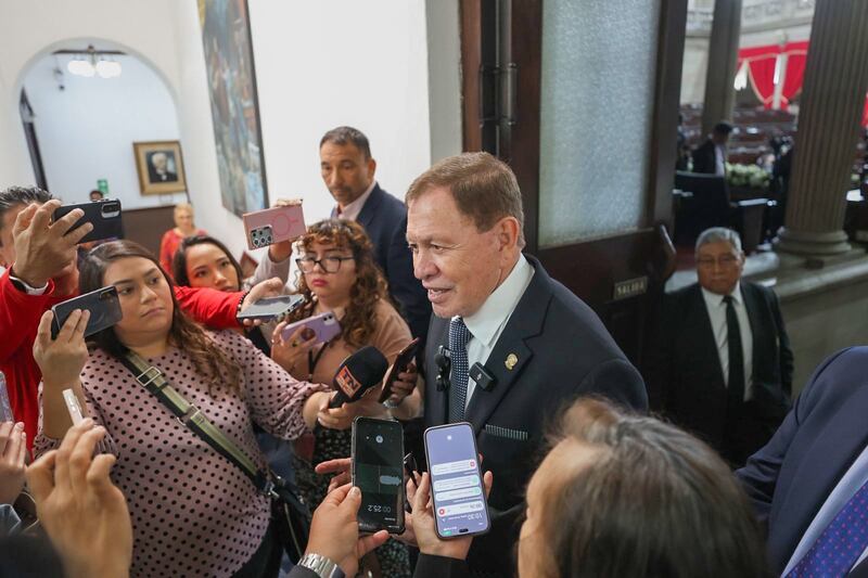 El diputado Luis Contreras preside el Legislativo.