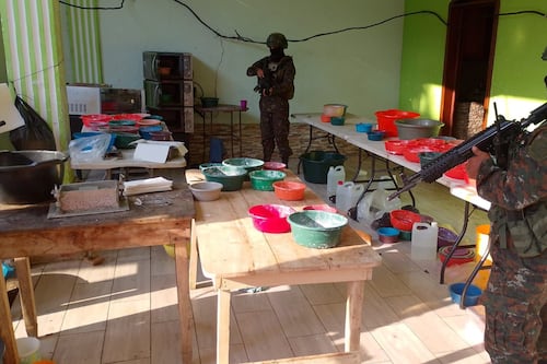 VIDEO. Así era el enorme narcolaboratorio localizado en Ayutla, San Marcos
