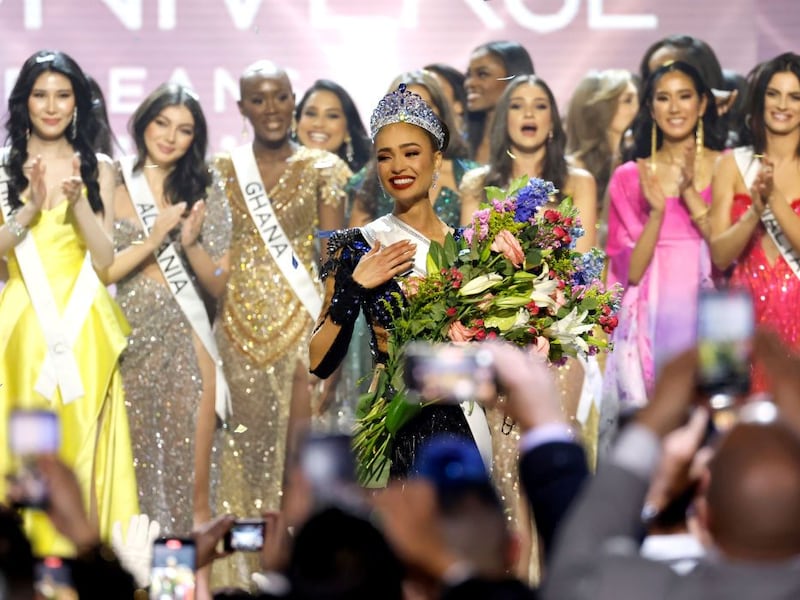Miss Universo se declara en bancarrota ¿se cancela el certamen?
