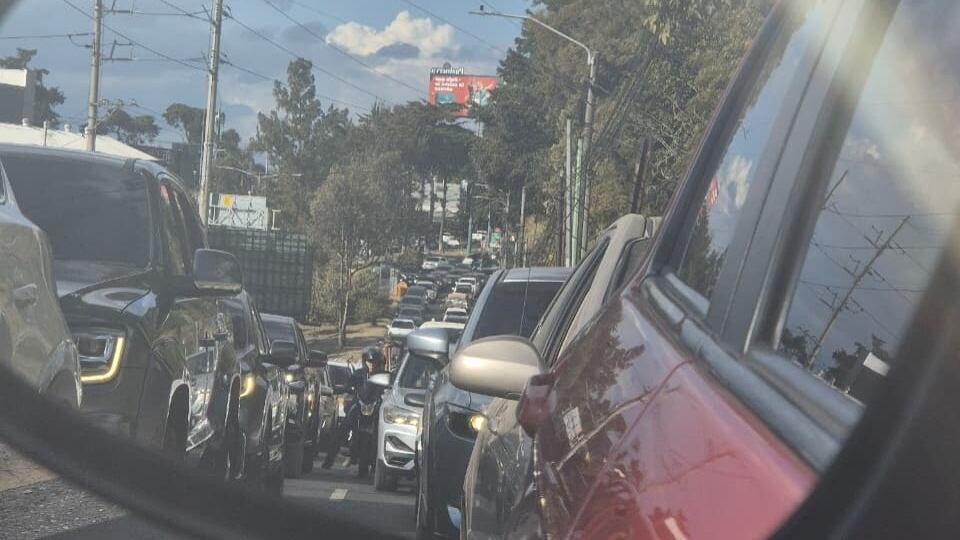Tráfico vehicular aumentará este lunes 12 de enero. Foto: Roxana Tocay/Publinews