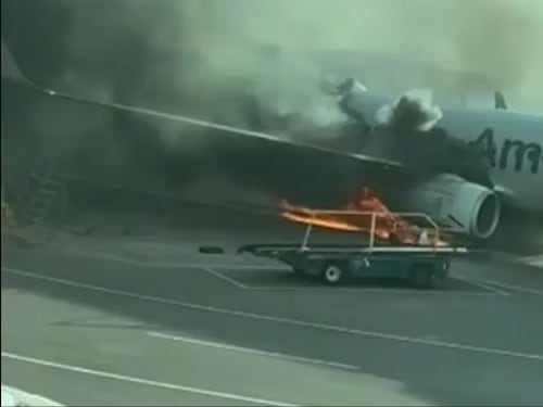 Cámara grabó el momento en que avión atropella a un peatón durante el despegue en el aeropuerto de Denver
