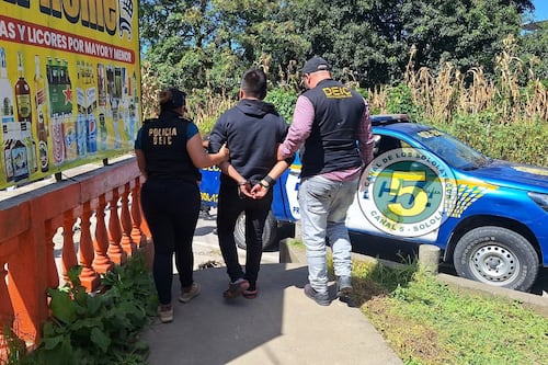 Localizan posible cocaína en una tienda de Santa Clara La Laguna