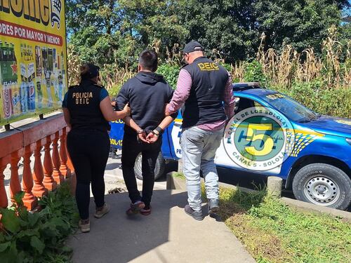 Localizan posible cocaína en una tienda de Santa Clara La Laguna