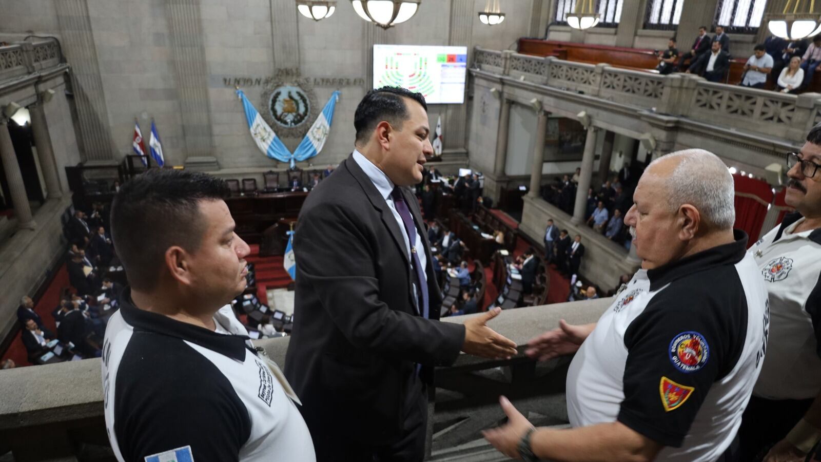 El cuerpo Bomberil agradeció a los 135 diputados que votaron a favor de la Iniciativa 6511. Foto: CBV