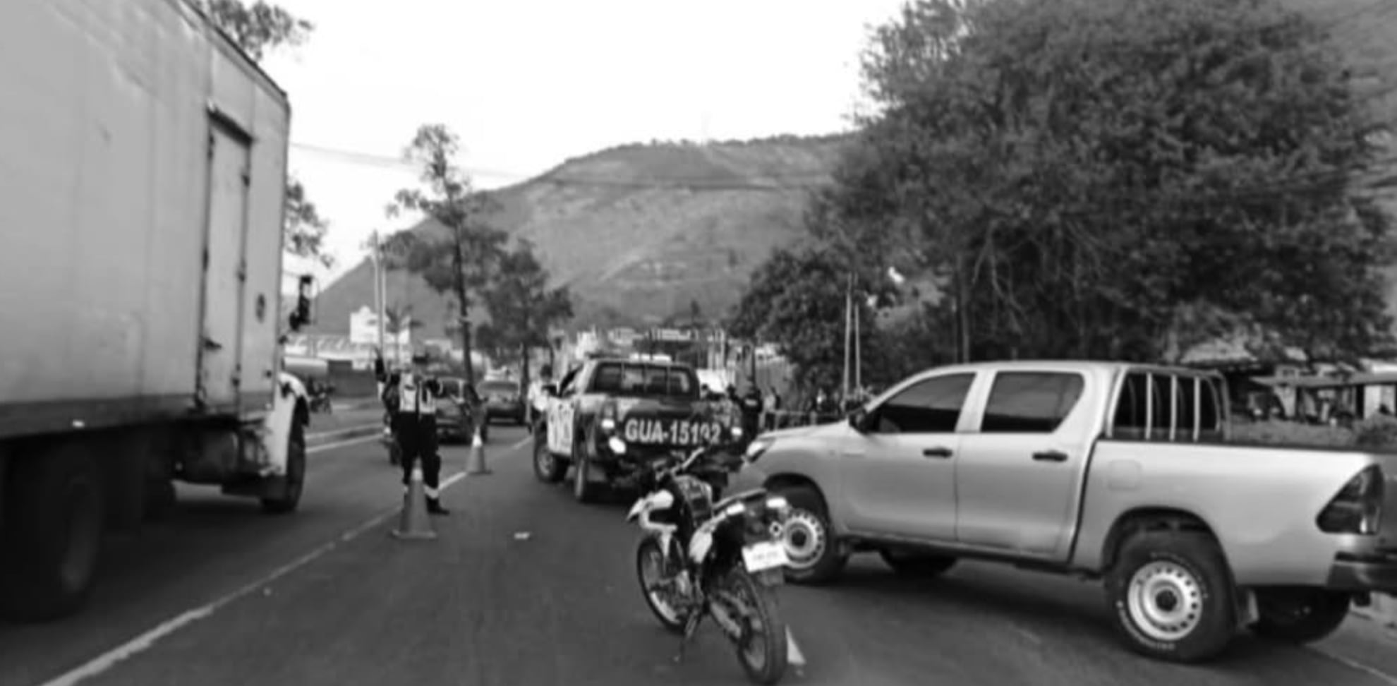 Tráfico complicado por motorista fallecido en ruta al Pacífico