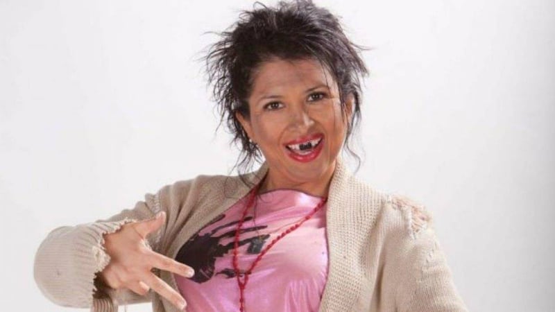 La Chupitos se une a reto viral y saca su lado más desinhibido en las redes sociales